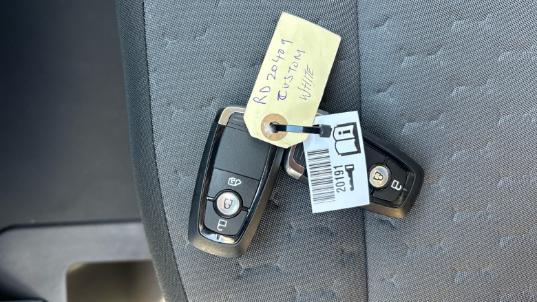 Ford Transit Custom E-320 L1 Rwd 100kW 65kWh H1 Van Limited Auto